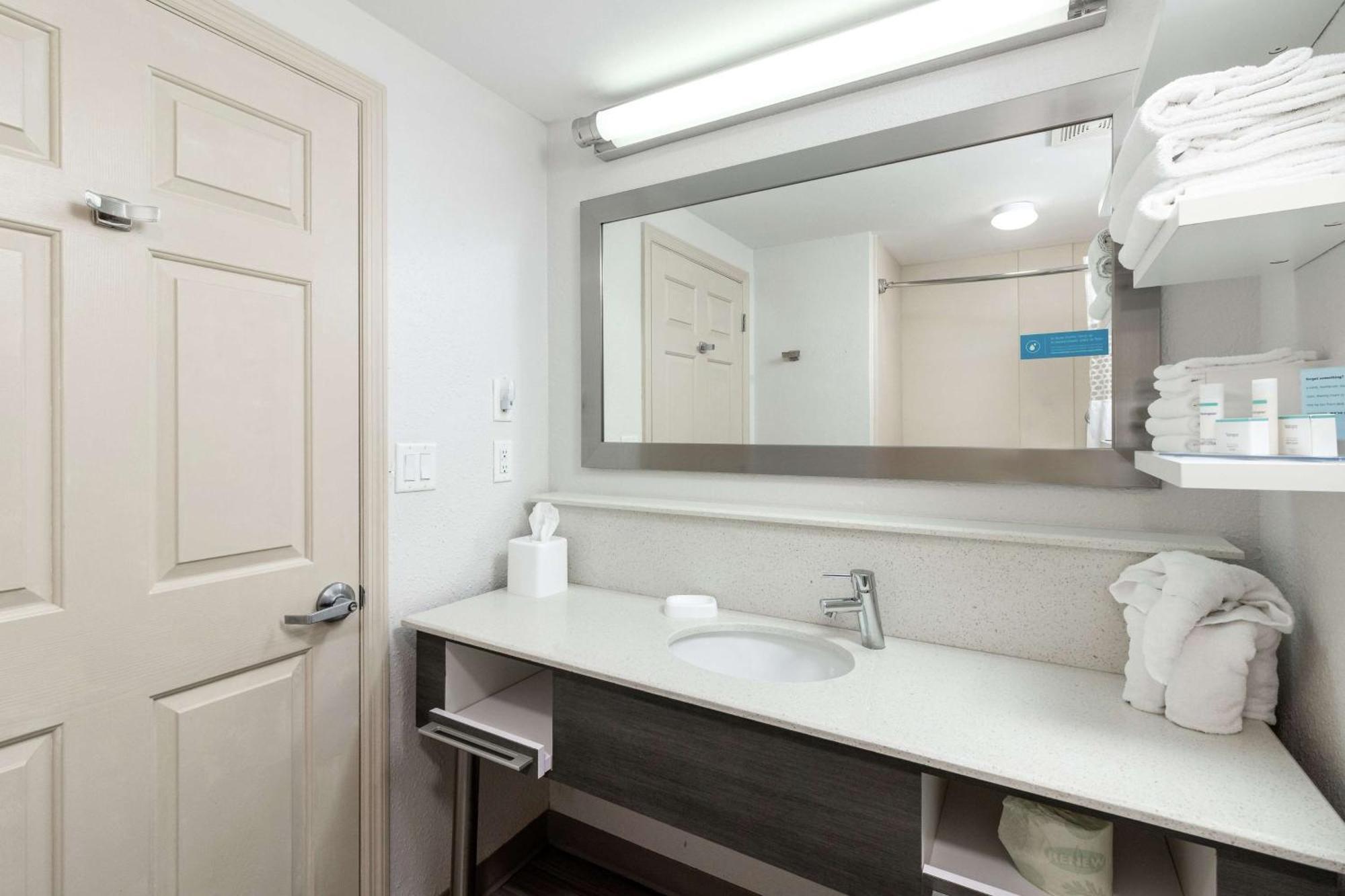 แฮมป์ตัน อินน์ เดย์โทนา ชอร์-โอเชียนฟรอนต์ Daytona Beach Shores ภายนอก รูปภาพ