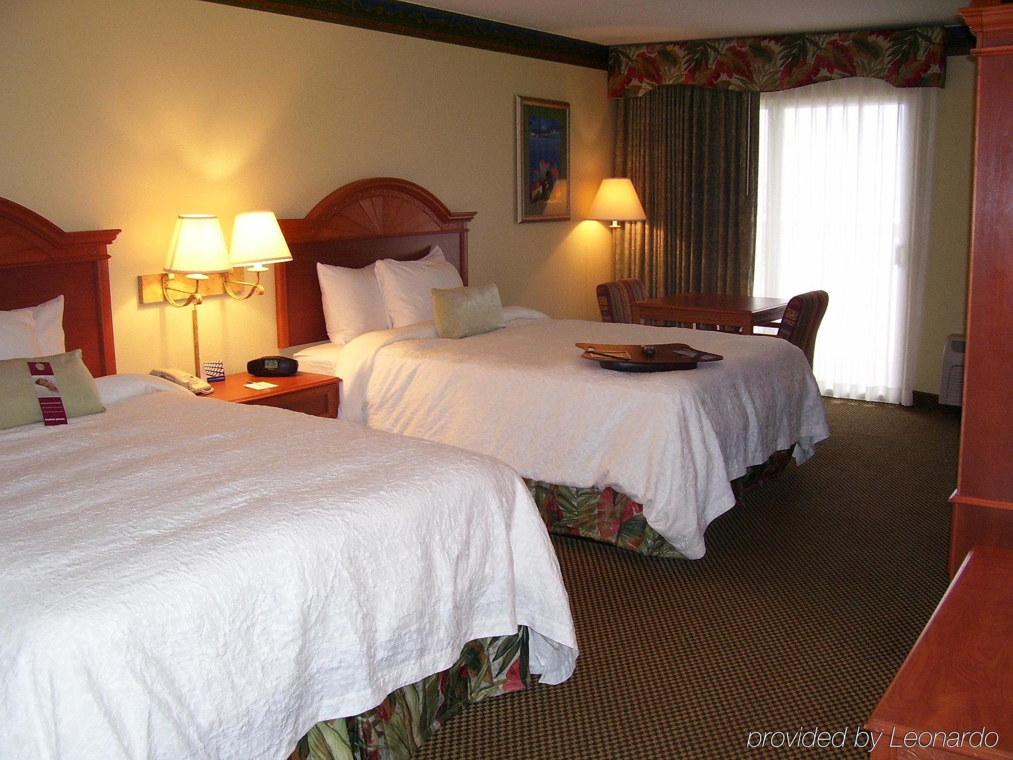 แฮมป์ตัน อินน์ เดย์โทนา ชอร์-โอเชียนฟรอนต์ Daytona Beach Shores ห้อง รูปภาพ